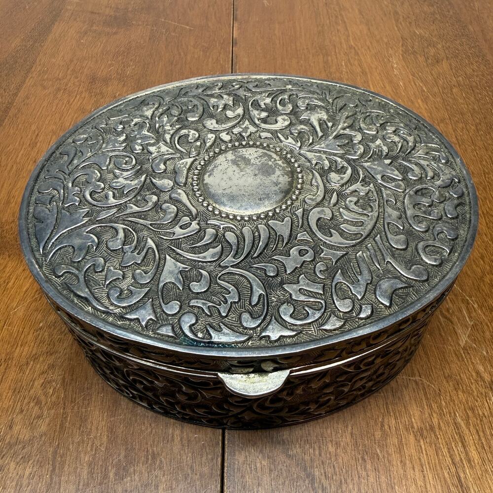 Godinger Silver Plate Embossed Jewelry Trinket Box Red Velvet Lined Round